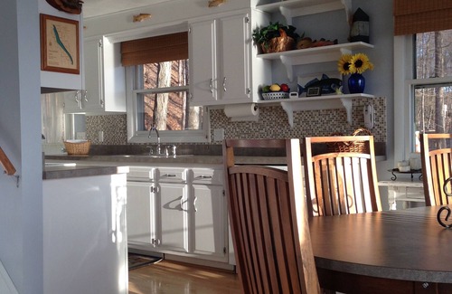 Skaneateles Cottage | Lakefront property close to town. Spectacular views and location.