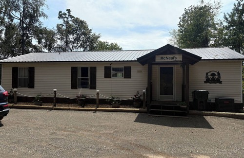 Milledgeville House | Lakefront Property nFish, Cook and EAT!nSwim, Float, Relax