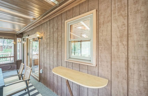 White Haven House | Lakefront - Putting Green, Bocce ball, Game Room!