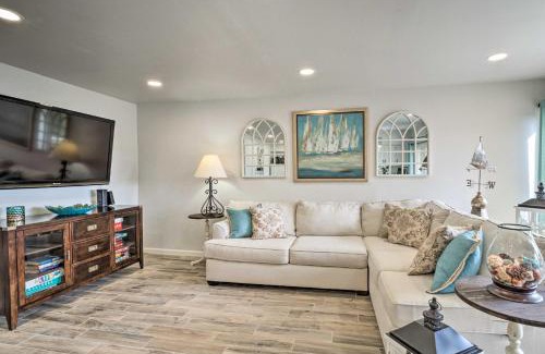 Comanche Point At Point Venture House | Lakefront Resort Living Pool, Golf, Tennis and More