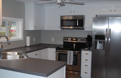 Akron Cottage | Lakefront Retreat! A Family Friendly Get Away Between Akron And Canton OH