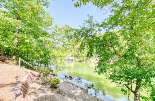 Bella Vista House | Lakefront Retreat - Near Trails & Family Fun