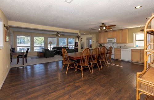 Rocky Mount House | Lakefront Retreat w/Private Dock & Large Deck – Family-Friendly Fun!
