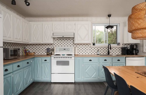 Eastman Ski Chalet | Lakefront Retreat with Sauna, Near Orford Ski