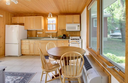 Watab Cabin | Lakefront Rice Cabin w/ Fire Pit - Dogs Welcome!