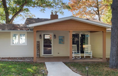 Palo Cottage | Lakefront Rojean Retreat on Nevins Lake