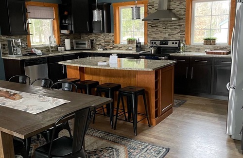 Pocono Lake House | Lakefront rustic-chic/hot tub/game room/fire pit