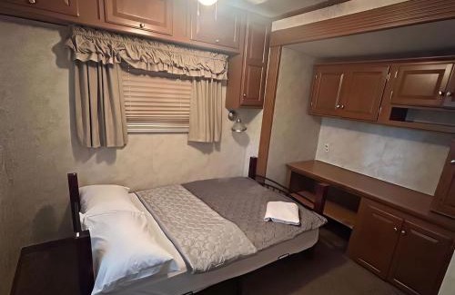 Parry Sound Other | Lakefront RV Cottage in Parry Sound #3