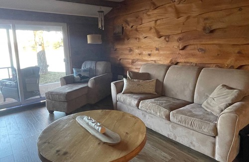 Washago House | Lakefront Serenity at Lake St. George (NEW RENTAL)