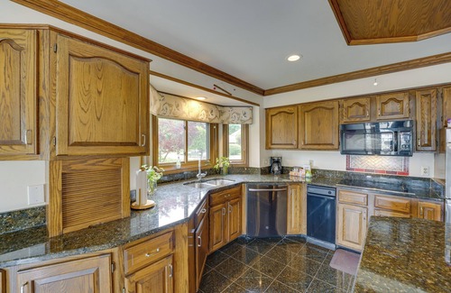 Shelby Township House | Lakefront Shelby Twp Getaway w/Swim Pond!
