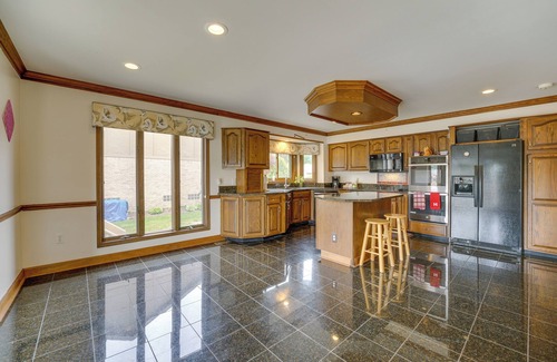 Shelby Township House | Lakefront Shelby Twp Getaway w/Swim Pond!