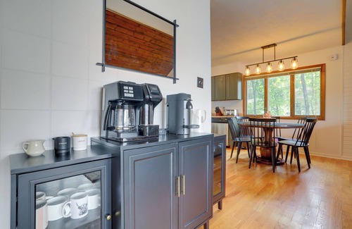 Sister Lakes House | Lakefront Sister Lakes Vacation Rental w/Dock!