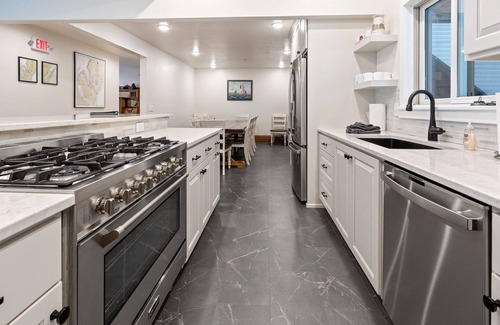 Sturgeon Bay House | Lakefront! Sleep 32! Hot Tub, Game RM, Huge Yard!