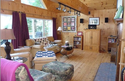 Alton Bay House | Lakefront Sleepers Island - Amazing views, sunset, newer home - Boat Required