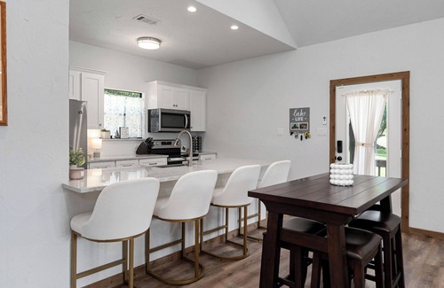 Leisure Land House | Lakefront Stay w/Fire Pit, Grill & Private Dock