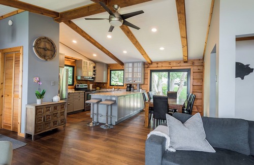 Dunsford Cottage | Lakefront Summer Sunsets
