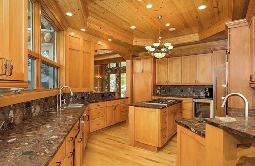 Kewadin House | Lakefront Torch Lake Lodge - 4 Floors of Luxury, Nearby Premier Golf Courses