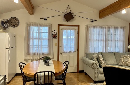 West Hill Lake Cottage | Lakefront Tranquility/Fishermans Delight