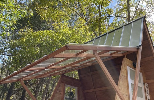 Mooresburg Cottage | Lakefront Transforming Micro Cottage on Cherokee Lake