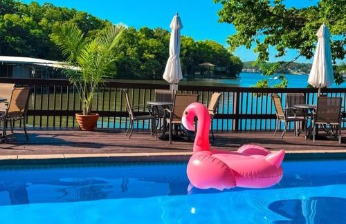 Village of Four Seasons House | Lakefront Treetop Village 3bd3badeckpool-6pp