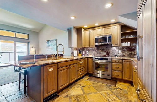 Chelan Condo | Lakefront, two-bedroom condo + loft w/shared pool & hot tub and high-speed WiFi