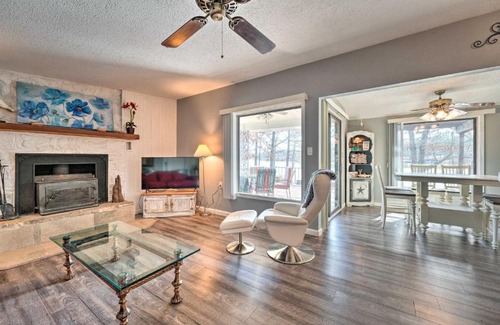 Myrtle House | Lakefront Vacation Rental with Deck and 2 Docks!