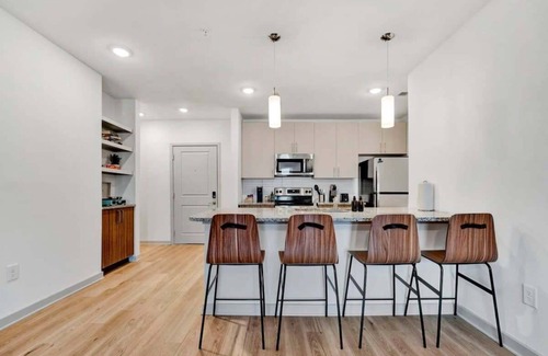 Clemson Apartment | Lakefront Vibes and Pool: 2.5 Miles SC Butterfly Garden