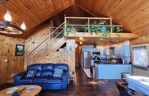 Willsboro Cottage | Lakefront w/large deck, screened porch, dock, private lakefront. Pet friendly!