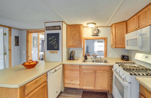 Townsend House | Lakefront Wisconsin Home w/Boat Dock & Fire Pit!