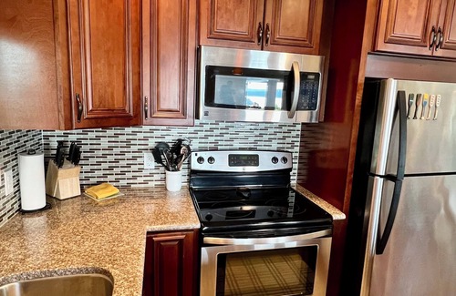 Nancy Cabin | Lakefront with Incredible Views! Pet Friendly & Hot Tub Overlooking the lake!