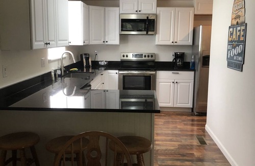 Lakehead-Lakeshore House | Lakehead family vacation home