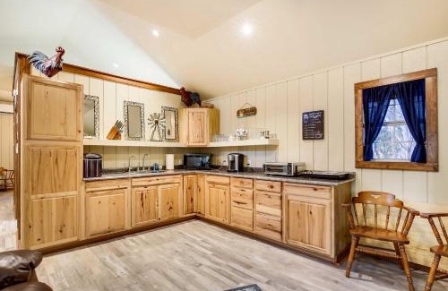 Lakehills House | Lakehills Cabin with Fire Pit, Near Medina Lake!