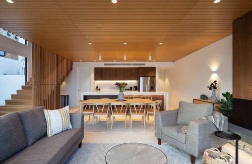 Queenstown Villa | Lakehouse 3, Free Parking, Fire Place, Lake Views