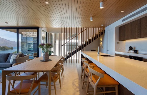 Queenstown Villa | Lakehouse 3, Free Parking, Fire Place, Lake Views