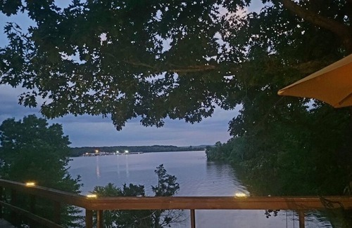 Camden Condo | Lakehouse 345 on the water w dock; May is almost full