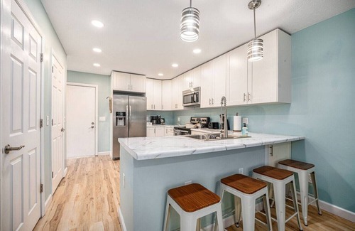 South Gull Lake Apartment | Lakehouse Family & Friends Retreat