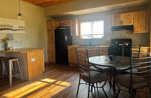 Rainy River District Cabin | Lakehouse Getaway in Quetico