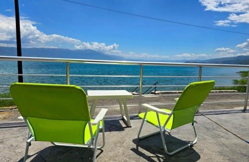 Elen Kamen House | Lakehouse Liza