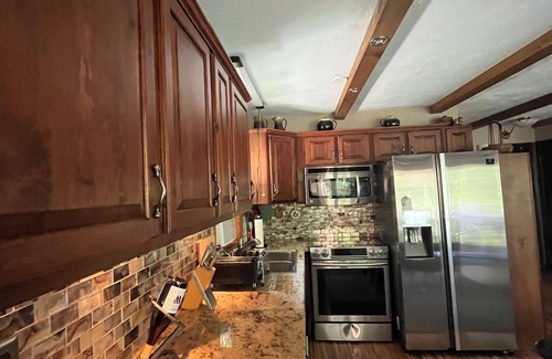 Briar Crest Woods House | Lakehouse Retreat 3BR+loft Fenced Yard Pet Friendly Game Room canoe Slopes