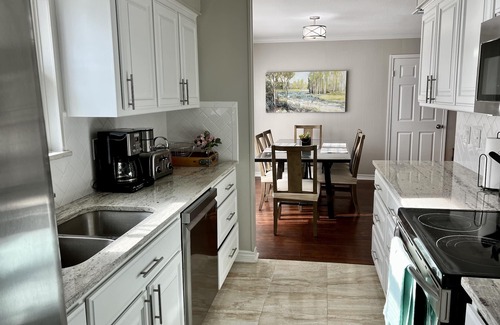 Gober House | Lakehouse with lake access, spacious yard, updated interior
