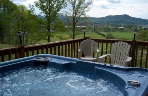 Luray Cabin | Lakeland Cabin