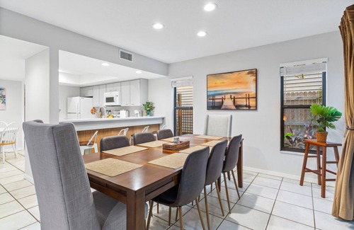 Lakeland House | Lakeland Oasis Getaway