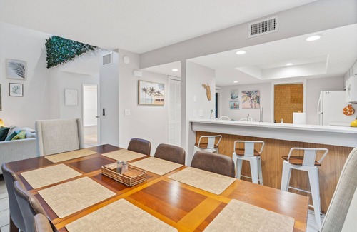 Lakeland House | Lakeland Oasis Getaway