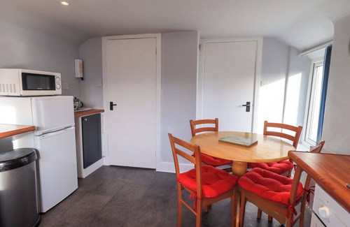 Keswick Cottage | LAKELAND VIEW LODGE, pet friendly, with a garden in Keswick