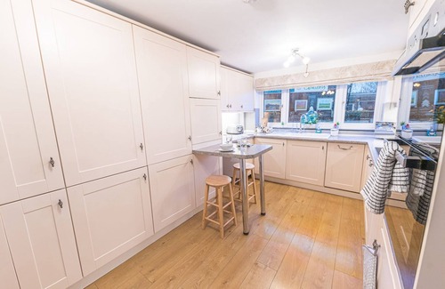 Keswick House | LAKELAND VIEW, pet friendly, character holiday cottage in Keswick