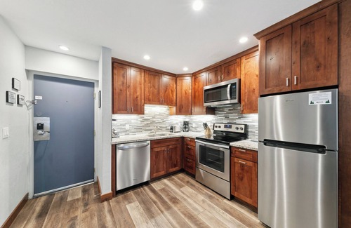 South Lake Tahoe Condo | Lakeland Village #113 - Remodeled 1BR, Hot Tub