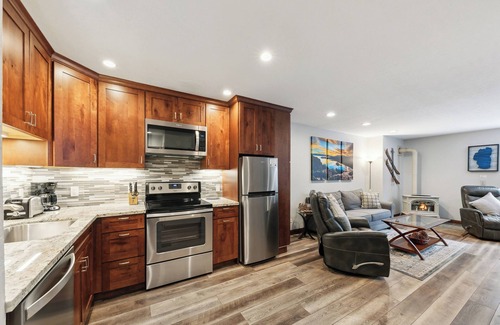 South Lake Tahoe Condo | Lakeland Village #113 - Remodeled 1BR, Hot Tub
