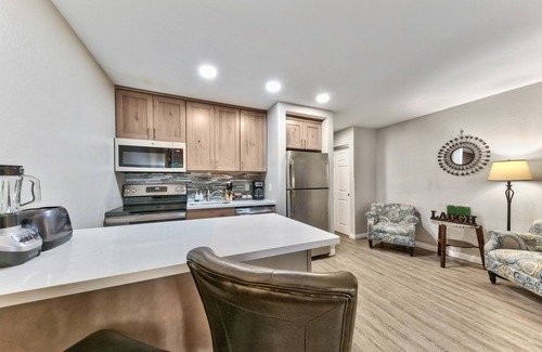 South Lake Tahoe Condo | Lakeland Village #107 Laugh & Love Updated Studio Fireplace AC Pools Hot Tubs