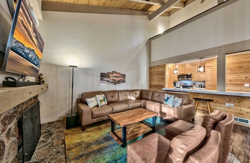 South Lake Tahoe House | Lakeland Village #426 - Lakeland Luxury - Remodeled