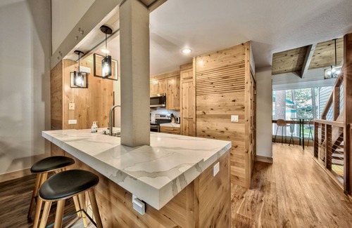 South Lake Tahoe House | Lakeland Village #426 - Lakeland Luxury - Remodeled